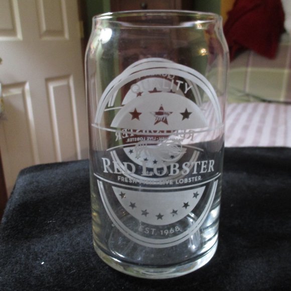 Red Lobster Dining Red Lobster Beer Soda Can Shaped Etched Tumbler